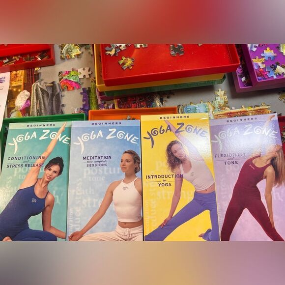 Complete box Set of Yoga Zone VHS Beginners PLUS Gaim Yoga weight loss - Picture 2 of 4